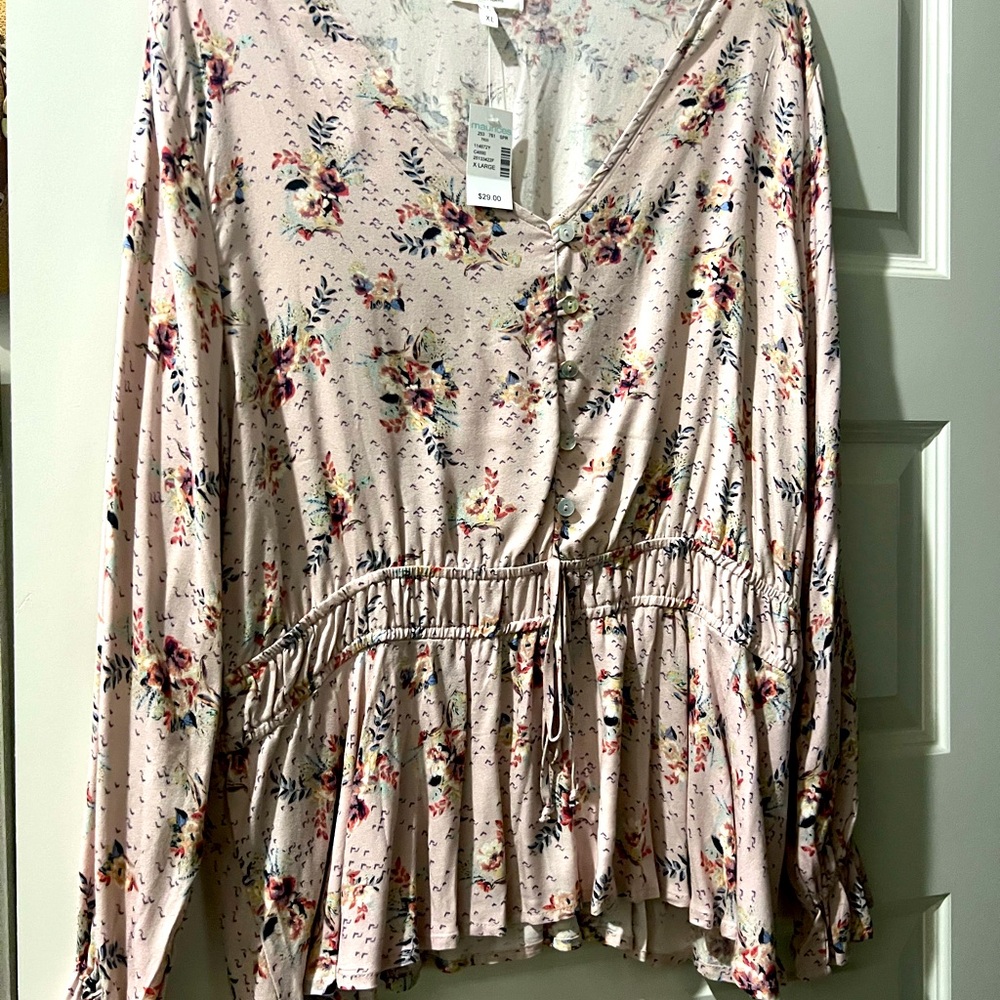 New Women Maurice’s blouse